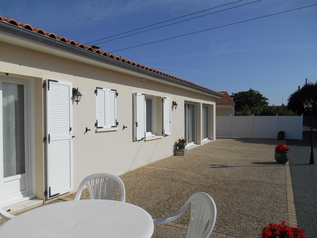 La Cozy Bed & Breakfast Cozes Exterior photo